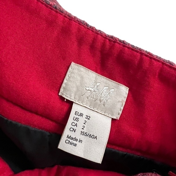 H&M | Wool Skirt | Red and Gray | Side Zipper and Front Slit - Picture 4 of 4